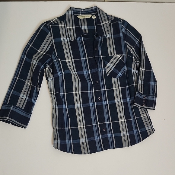 St. John's Bay Blue and White Plaid Button Down Shirt - Picture 1 of 7